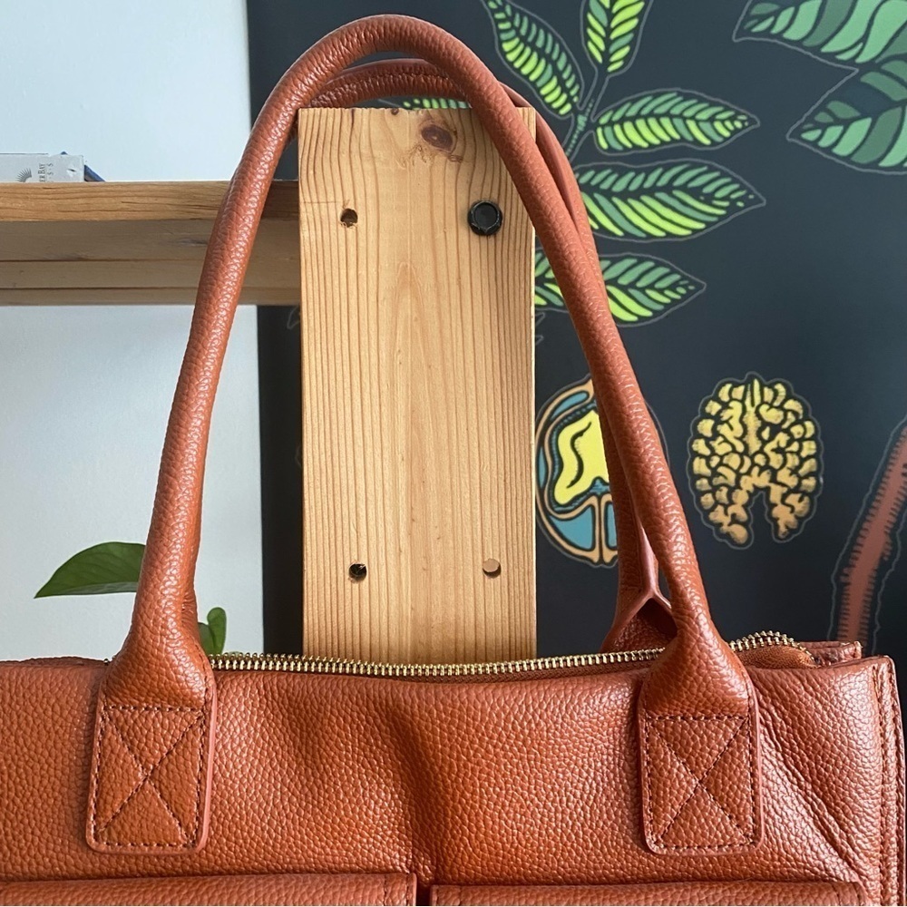 Erica Anneberg Pebbled Leather Messenger Satchel Tote Bag Purse - Picture 6 of 14